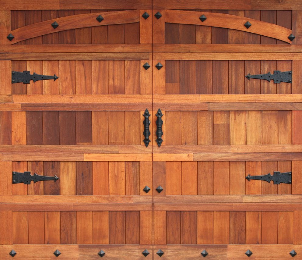 Single Wooden Garage Door - Barn Style